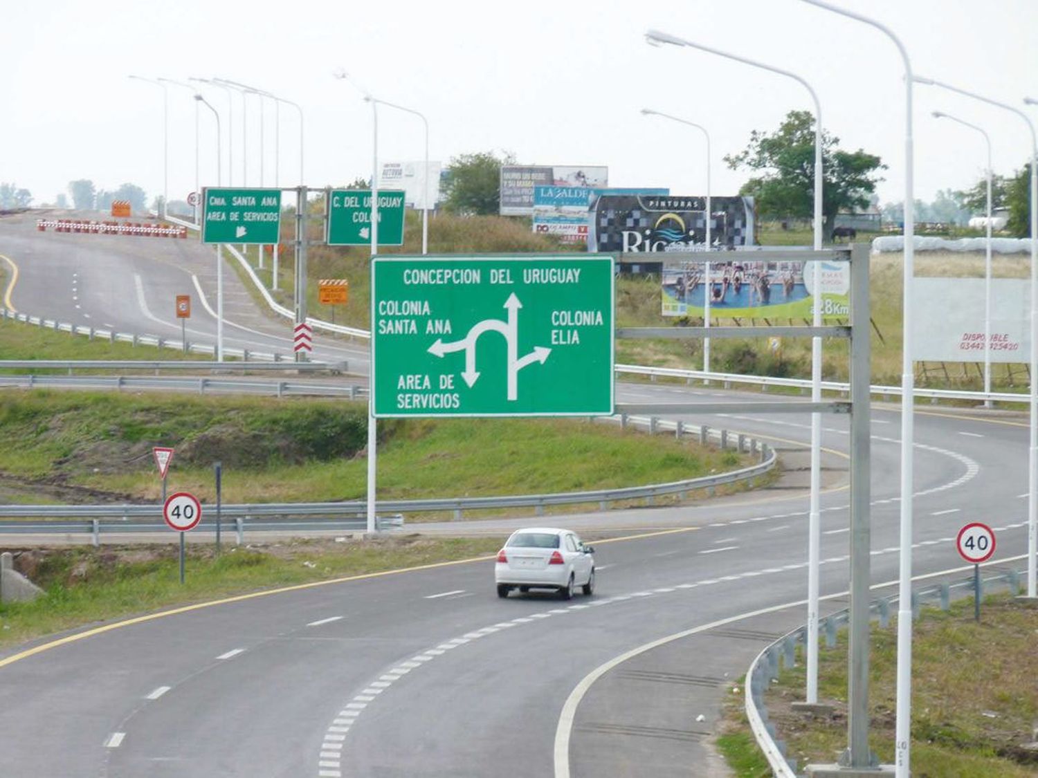 La Justicia habilitó a Caminos del Río Uruguay a continuar cobrando peaje 