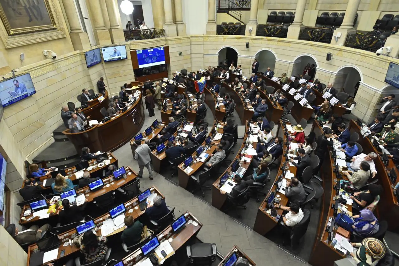 Congreso aprueba la reforma laboral de Petro tras ardua conciliación