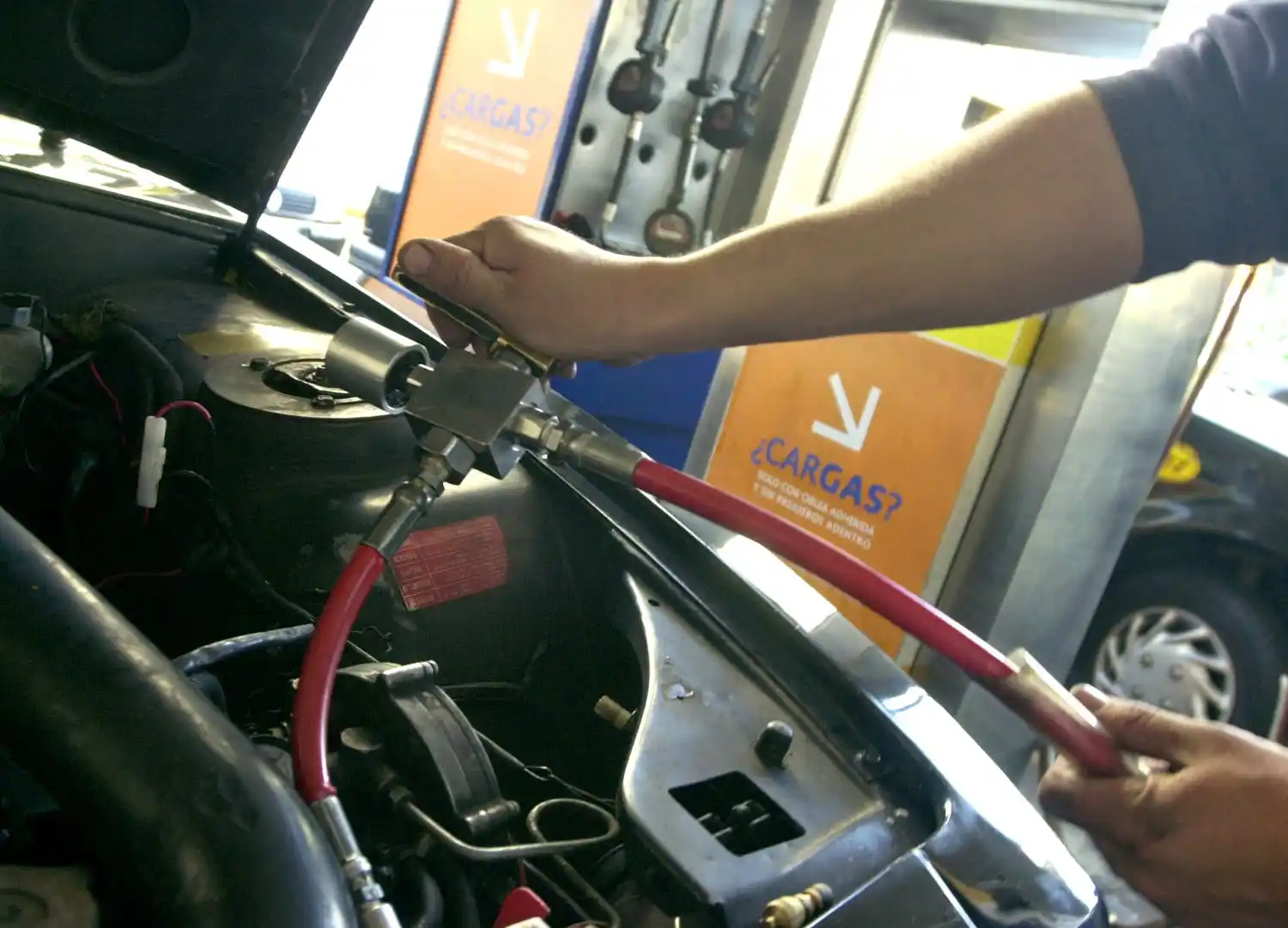 Prohíben la venta de GNC en varias estaciones de servicio de la provincia