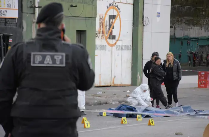 Después de que el gobierno destacara la baja en los homicidios, se cometieron dos asesinatos en Rosario en menos de 24 horas