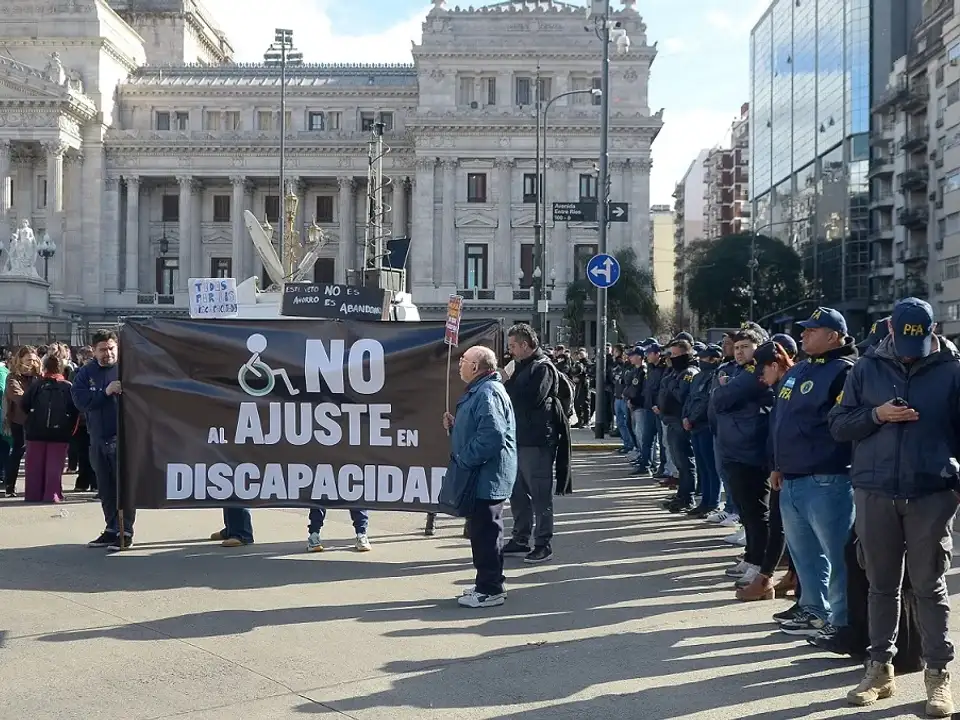 Imágenes de una de las movilización exigiendo la promulgación de la Ley