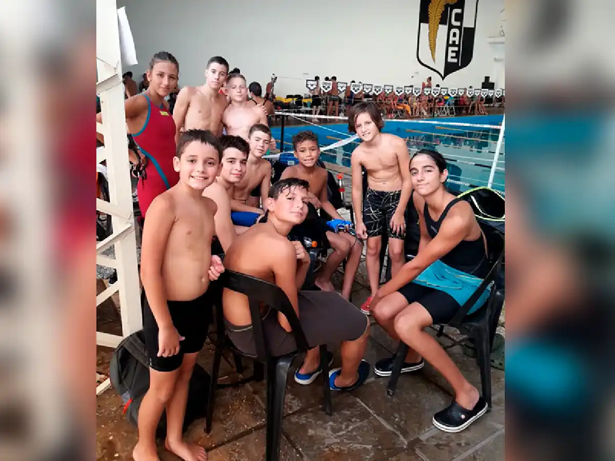 Nadadores del Sport se destacaron en Paraná