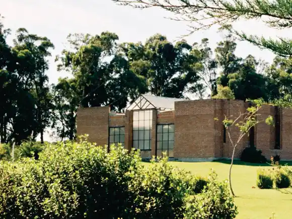 Denuncian despidos discriminatorios en el Cementerio Privado Colinas de Paz