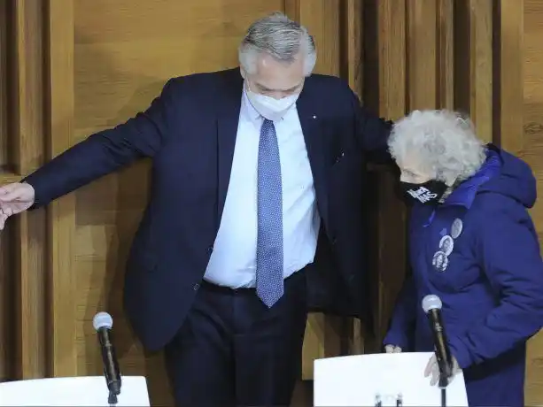 Alberto Fernández encabezó el acto por el Día de la Memoria y dijo que le da "vergüenza" el negacionismo