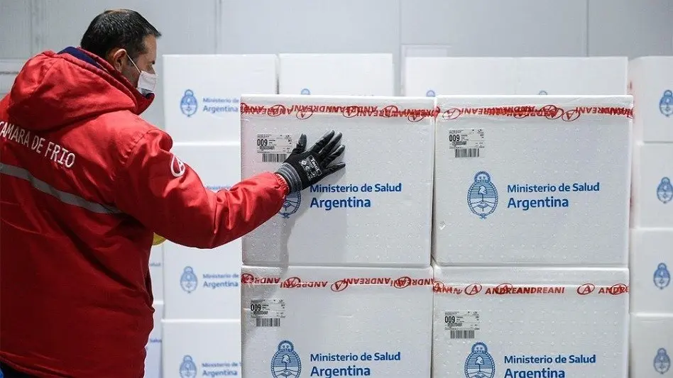 El Gobierno evalúa modificar el marco normativo para la compra de vacunas