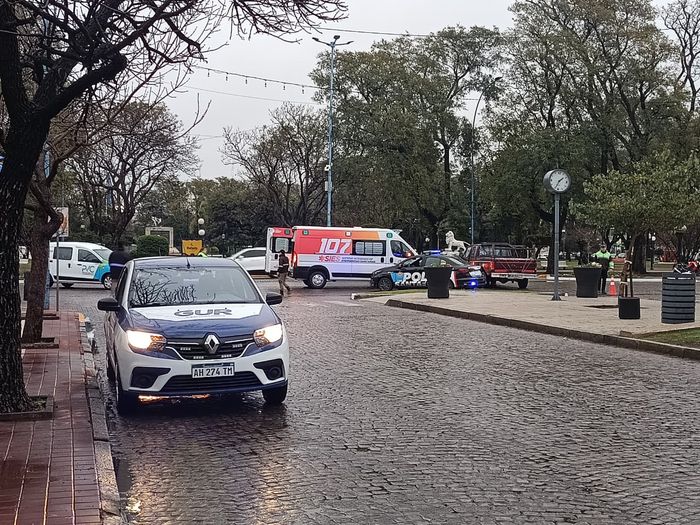 accidente choque pleno centro plaza 25 de mayo - 1