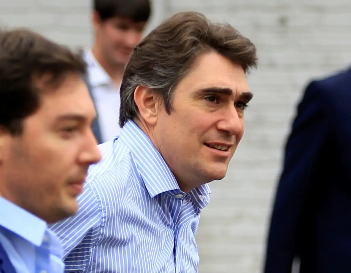 El Gobierno aseguró que los combustibles “están más baratos que en toda su historia”
