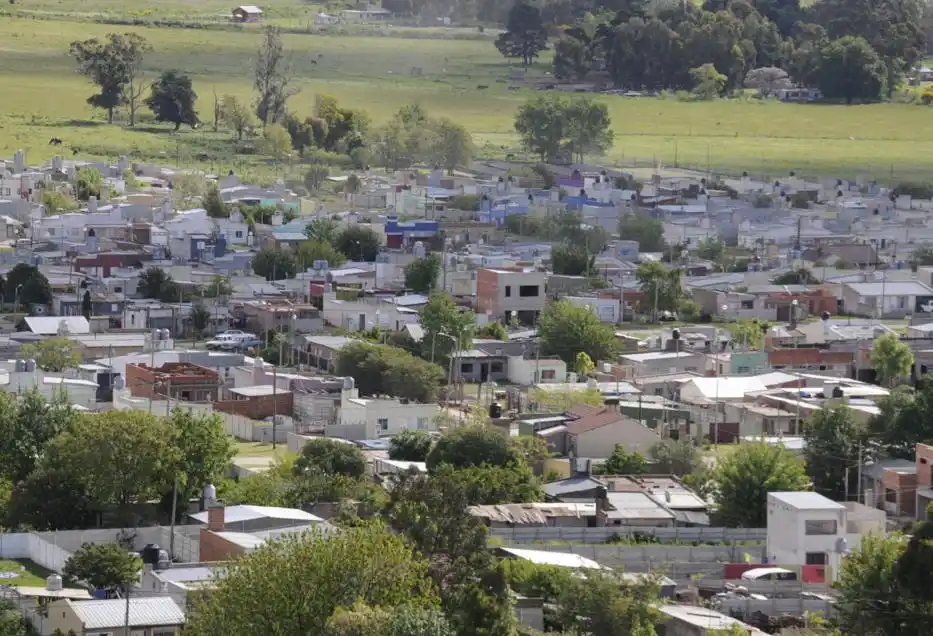 Un hombre sufrió heridas al ser apuñalado por un vecino