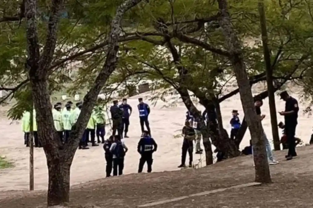 Trabajaron peritos de la División Criminalística en el lugar.