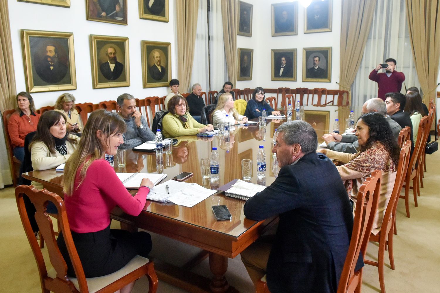 Provincia logró acuerdo con los gremios estatales, tras aumentar su propuesta