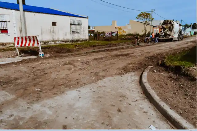 El Municipio realiza obras de cordón cuneta en el Tercer Cuartel

