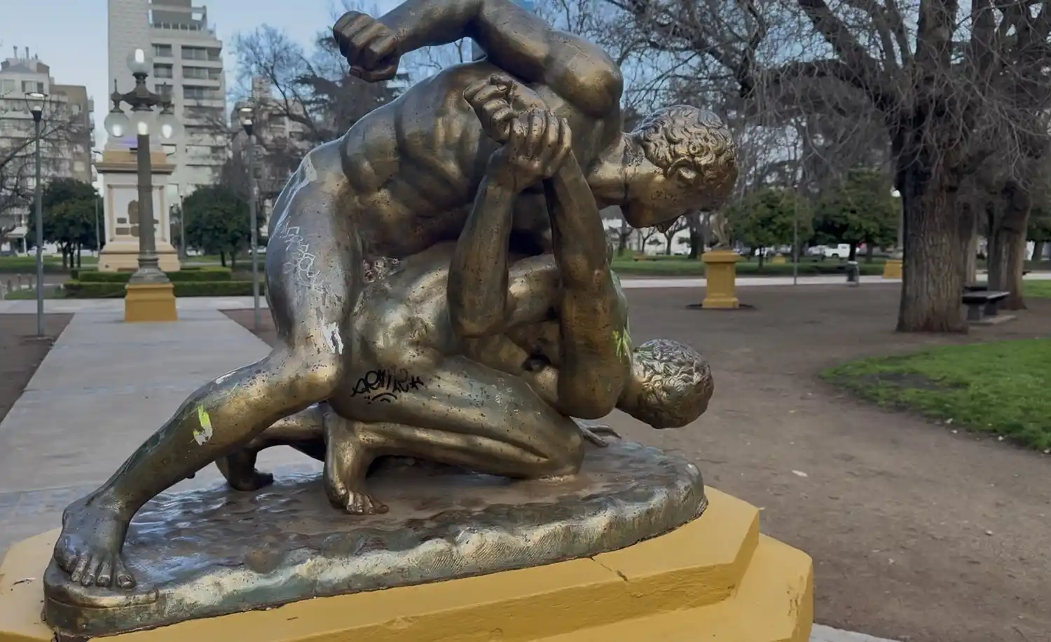esculturas plaza independencia - 3