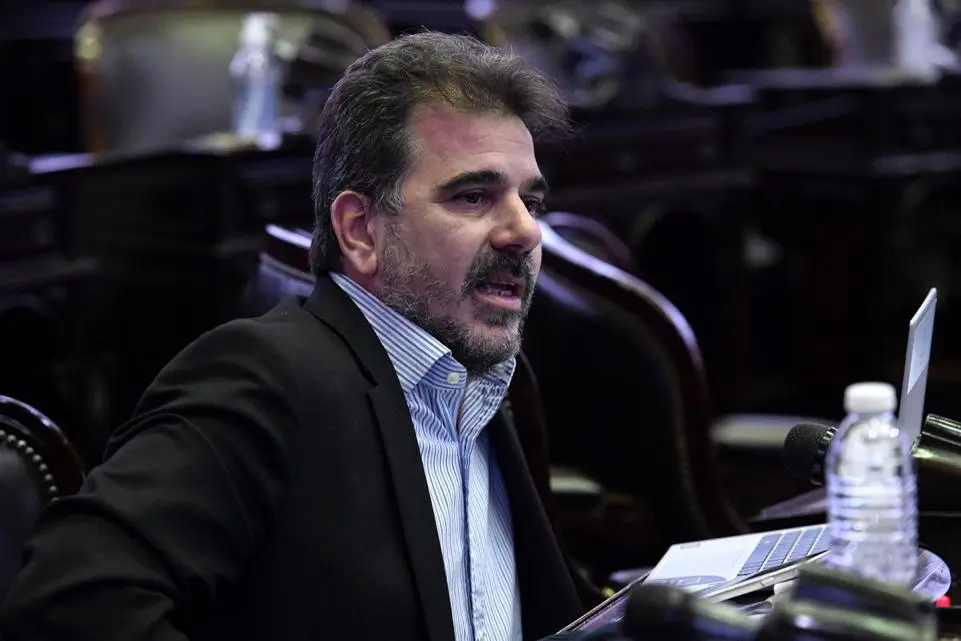 Ritondo sobre el plus a jubilados: "Van a cobrar menos de 6 dólares, qué vergüenza"
