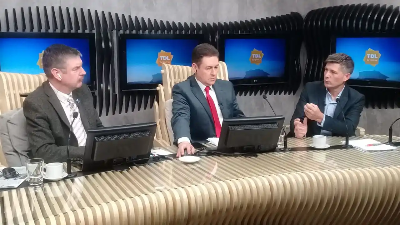 Facundo Llano en el desayuno de Tandil Despierta