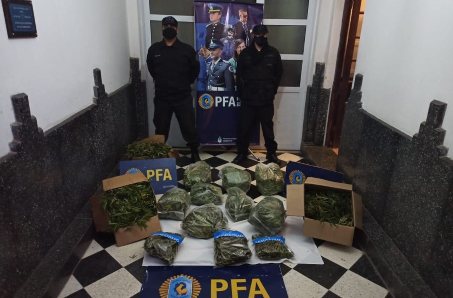 La policía Federal secuestró más de 20 kilos de marihuana en Tandil