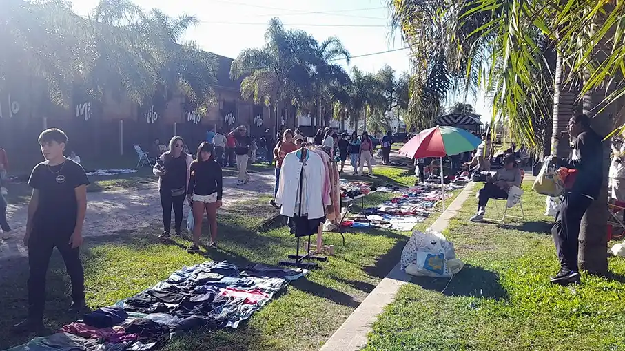 Masiva convocatoria en una nueva edición de la “Feria de la Estación”