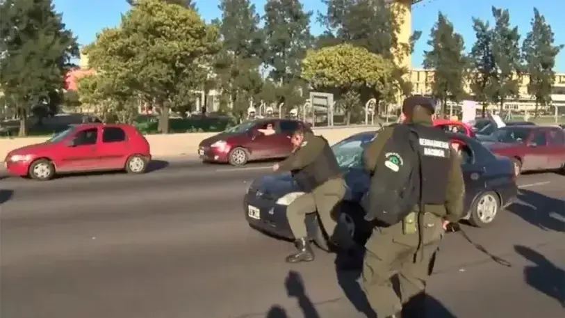El comandante de la Gendarmería llegó a juicio acusado de haber simulado ser atropellado durante una protesta de trabajadores de la firma LEAR, en julio de 2014