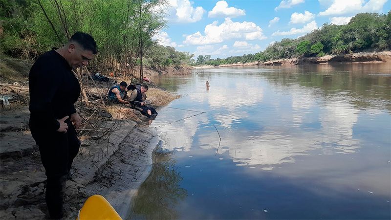 El joven estaba con amigos jugando al fútbol cuando ocurrió la tragedia