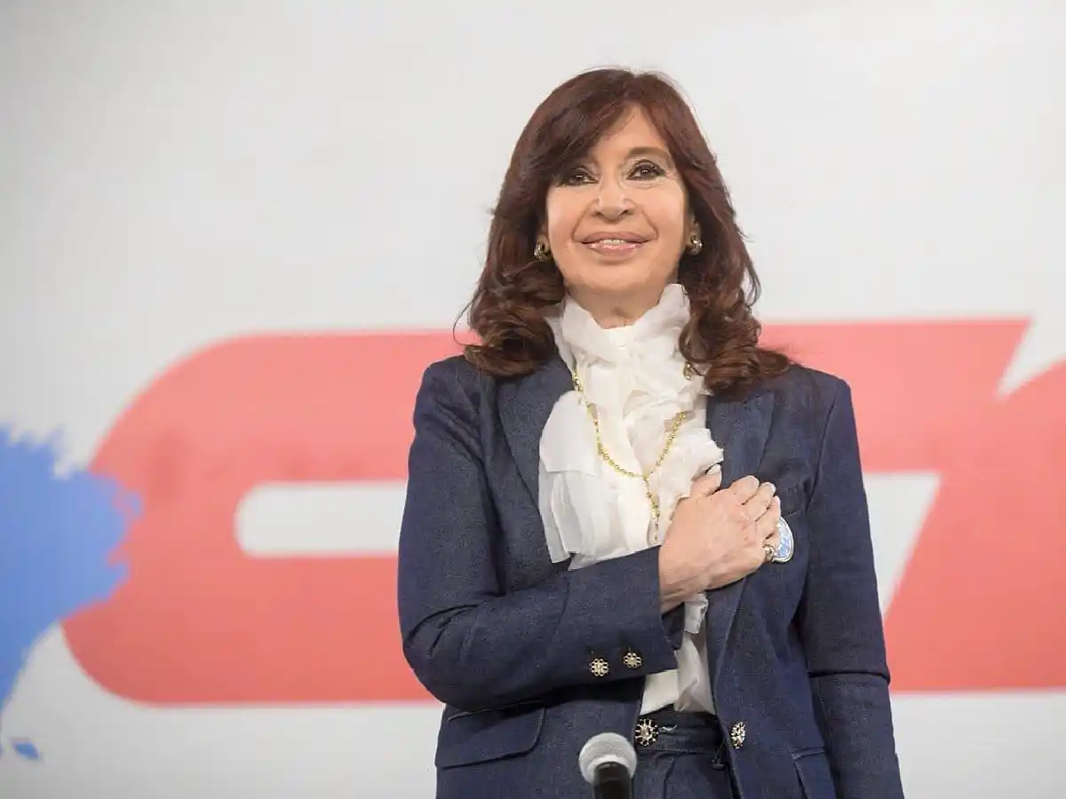 Cristina Kirchner le volvió a pedir a Alberto Fernández que use la lapicera