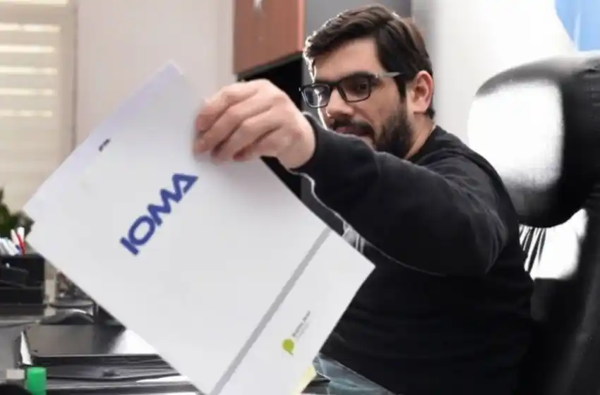 Diputados opositores piden la interpelación del titular del IOMA