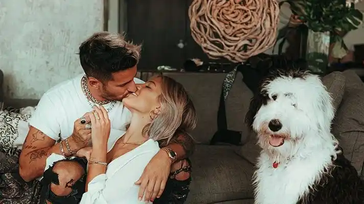 Así de romántica fue la petición de Ricky Montaner (+Video)