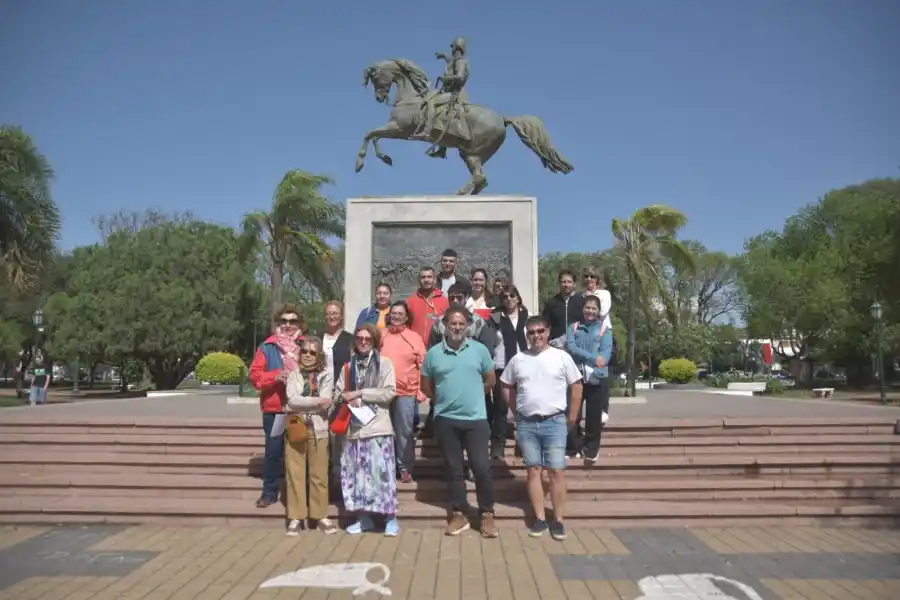 Circuito Turístico Guiado Histórico - Patrimonial por el bulevar Santa Fe