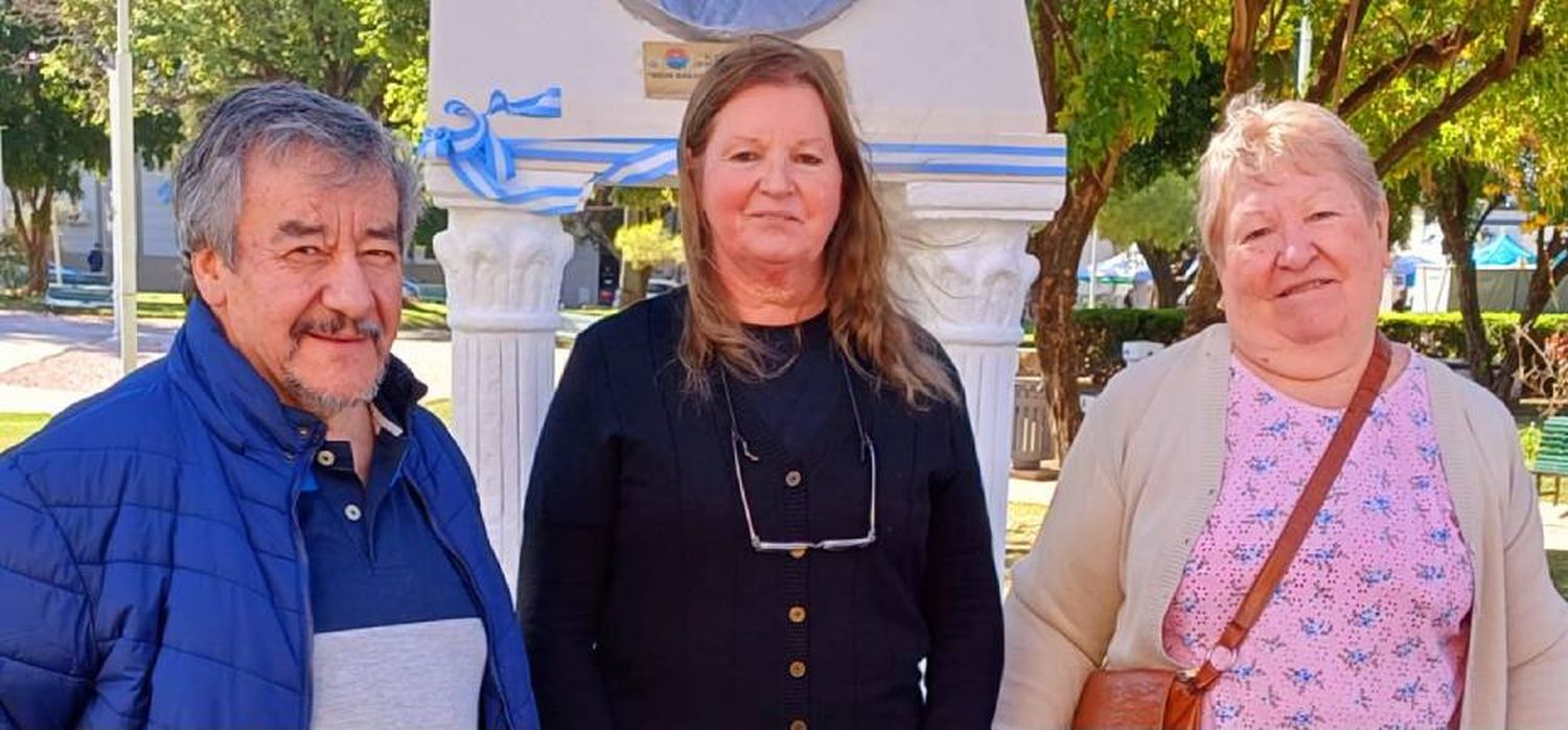 Raúl Trucco Ezpeleta; Graciela Ezpeleta y María Elena Ezpeleta