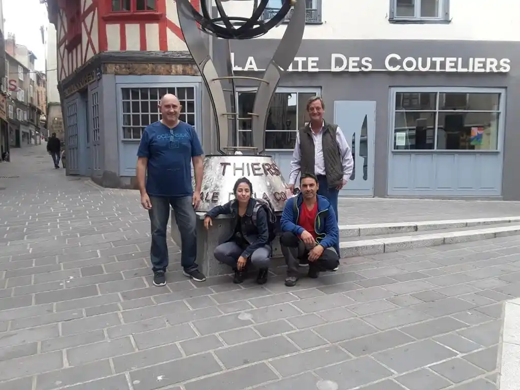 Tandil mostró su producción  de cuchillería en Francia