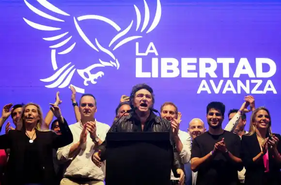 Triunfo apabullante de La Libertad Avanza con más del 40% a nivel nacional