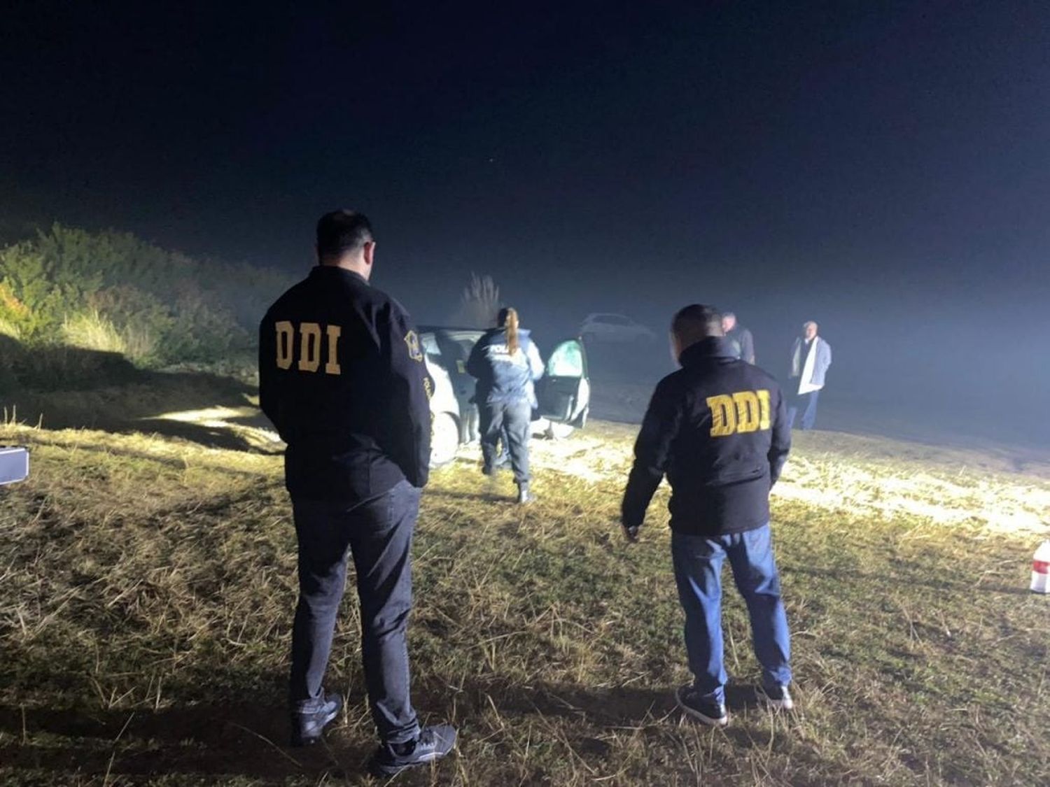 Violento robo en el Vivero de Miramar: dos detenidos armados con pistola y machete tras asaltar a adolescentes