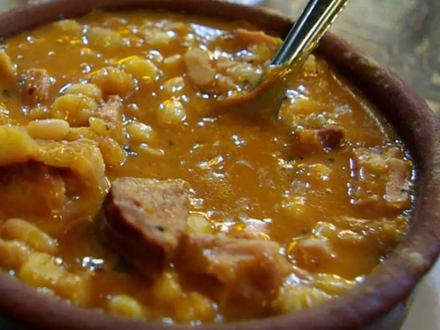 Paso a paso: cómo preparar un buen locro este 25 de mayo