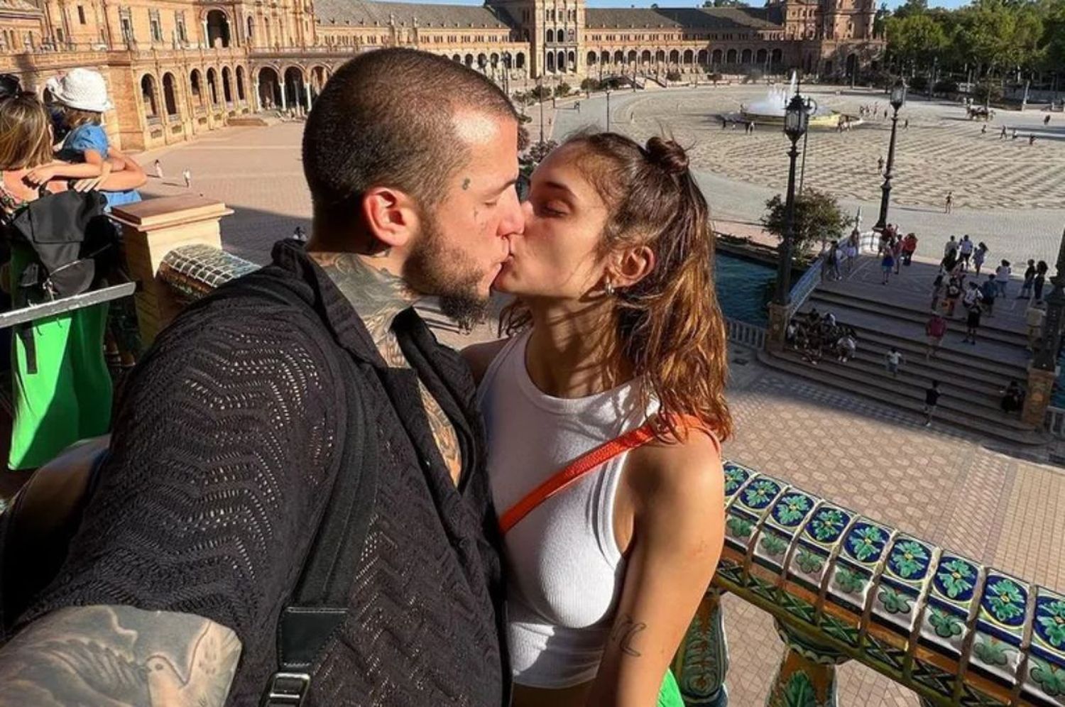 Imágenes románticas de las vacaciones de Alex Caniggia y Melody Luz