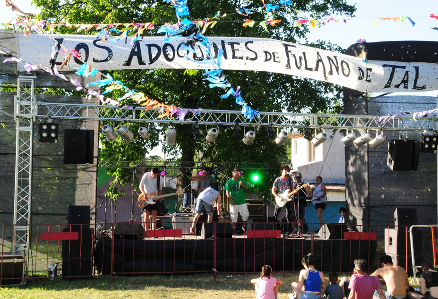 Con identidad barrial y una propuesta libre de violencias, volvió el Villa Gaucho Rock