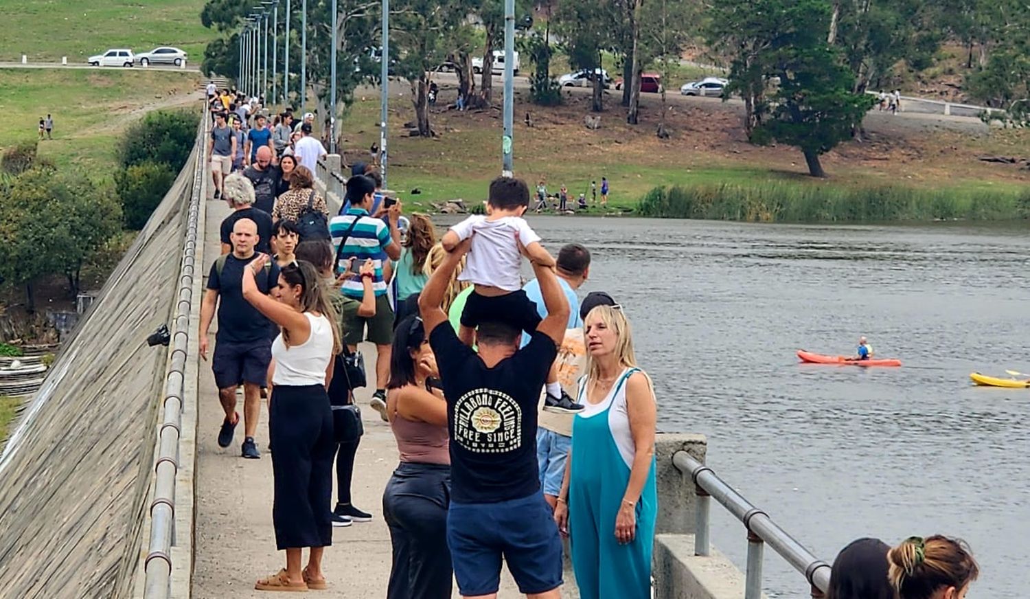 Piden trasladar el feriado del 12 de octubre para fomentar el turismo