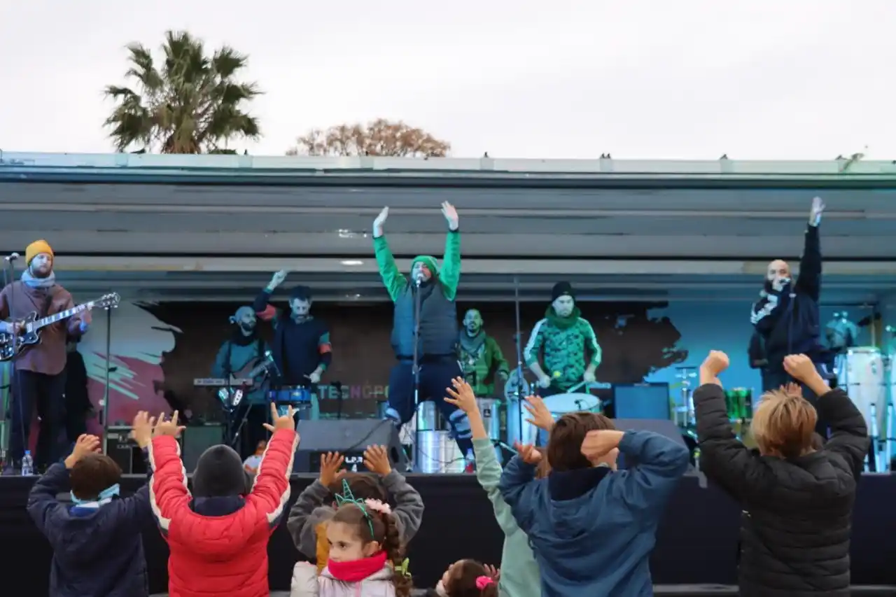 El camión de Tecnópolis estuvo en Gualeguaychú para recibir las vacaciones de invierno