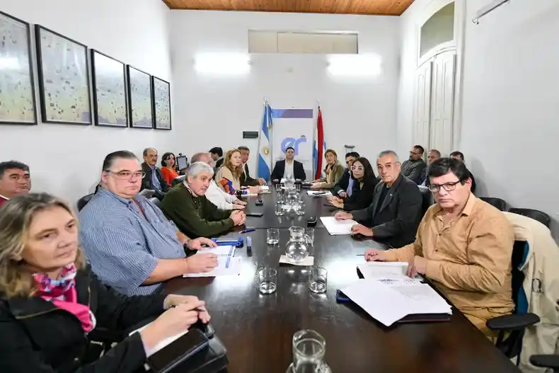 El gobierno de Entre Ríos ofreció nuevo aumento a los docentes