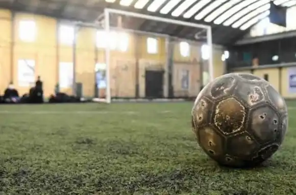 Exigen la reapertura de canchas de fútbol 5 desde este miércoles