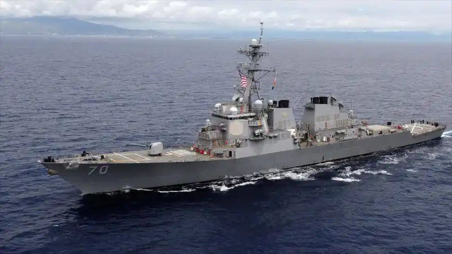 Padrino López calificó como “un acto de provocación” que buque de EE.UU. se acercara a costas venezolanas