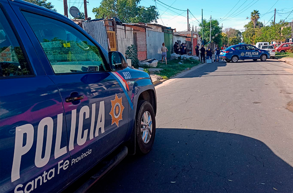 Balearon a un joven de 19 años para robarle la gorra en zona oeste