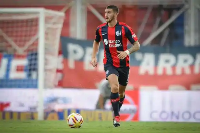 Marcos Senesi dejaría San Lorenzo para jugar en Holanda