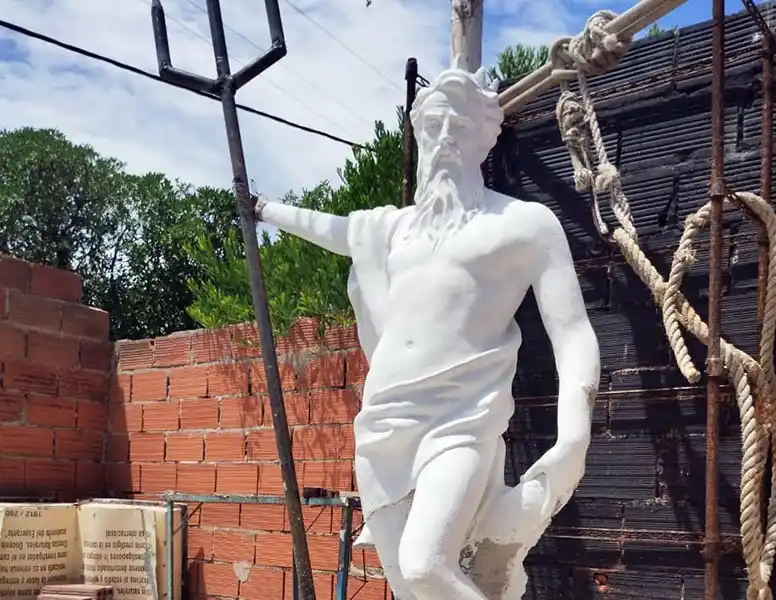 Restauran el monumento a Neptuno para emplazarlo en su lugar frente al mar