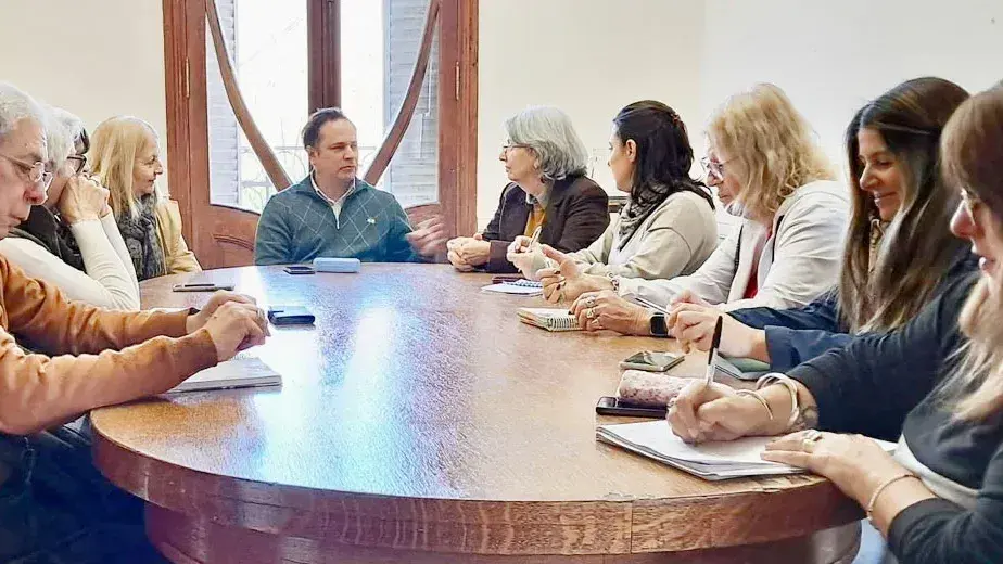 El Consejo Municipal del Adulto Mayor abordó la situación de las residencias de larga estadía