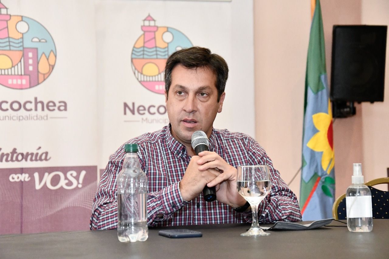 La salud del Intendente de Necochea: Padece una neumonía pero descartaron coronavirus 