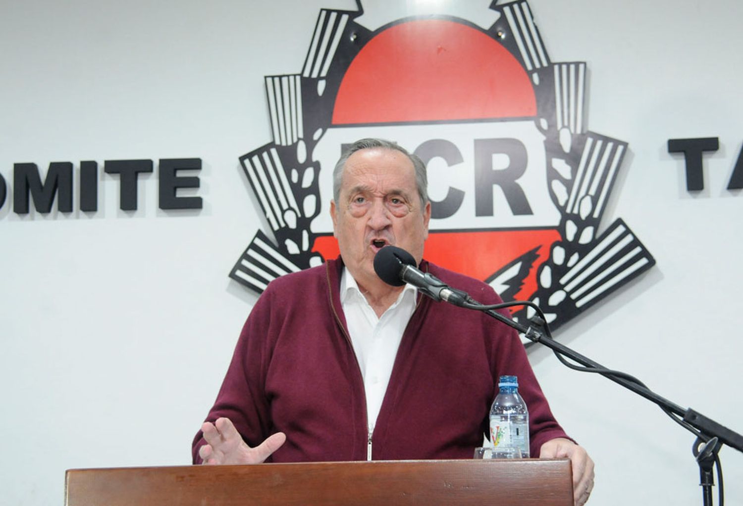 Lunghi lanzó su candidatura con miras a conseguir un quinto mandato