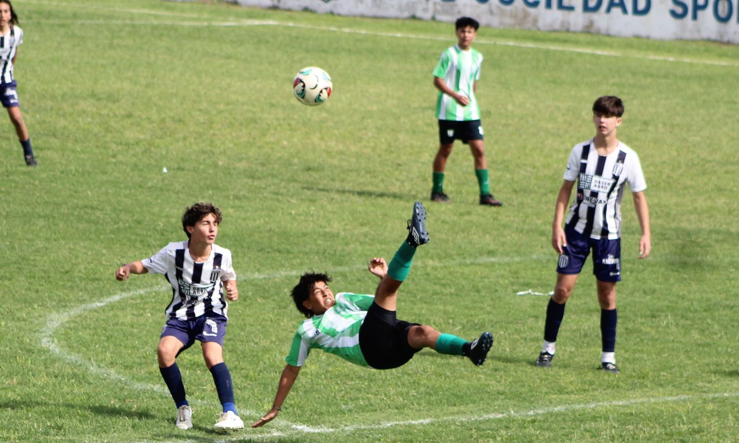 Este jueves por la noche habrá partidos en Barrio Norte y Urquiza. La fecha se completará el sábado.