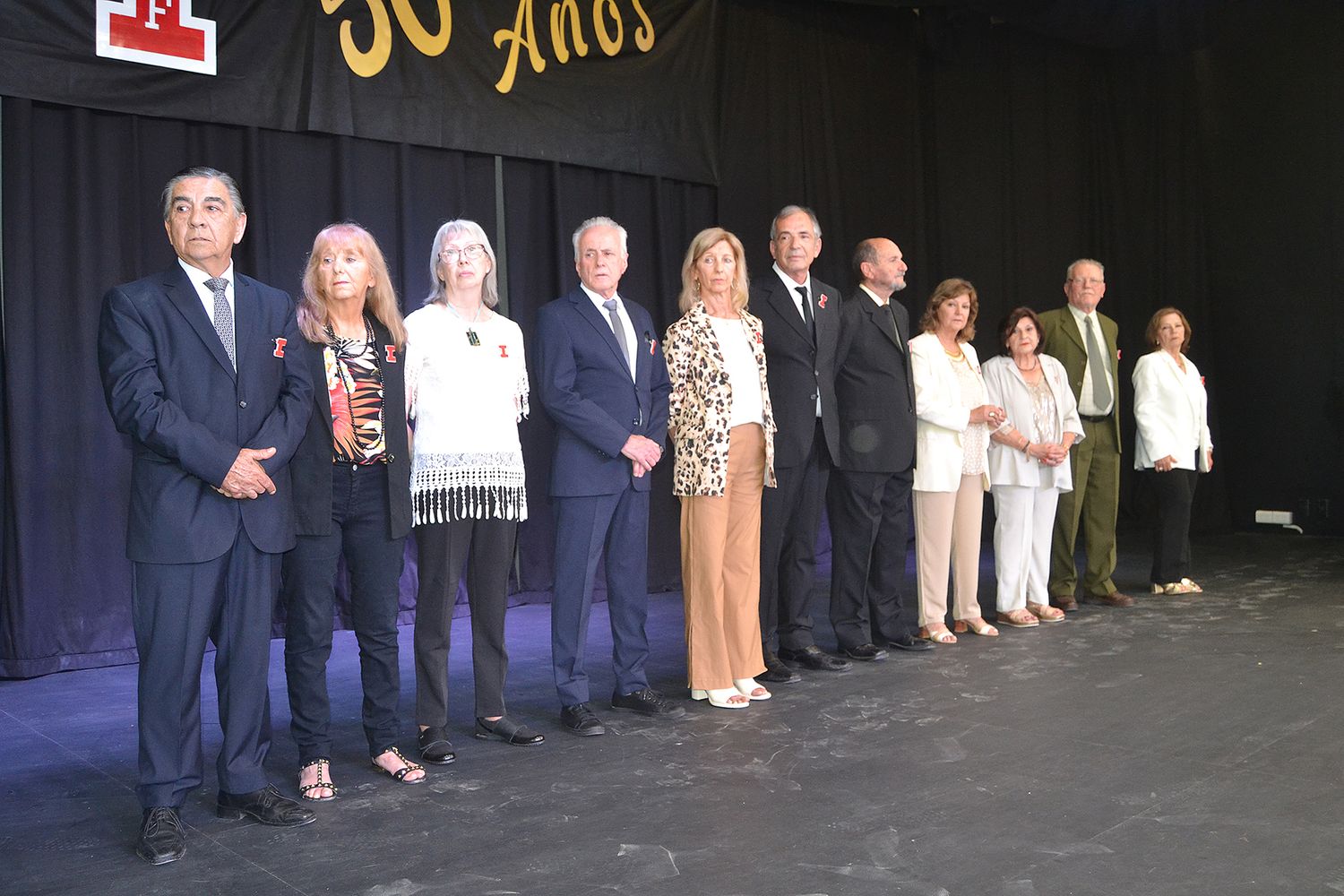 Los egresados de la promoción 1974 celebraron las "Bodas de Oro".