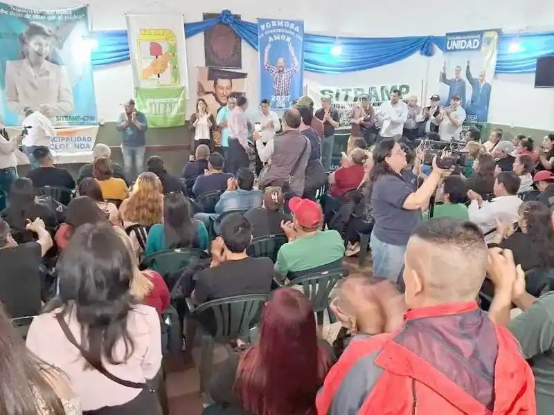 “La dignidad de Formosa no se negocia, se 
defiende”, pregonan trabajadores municipales