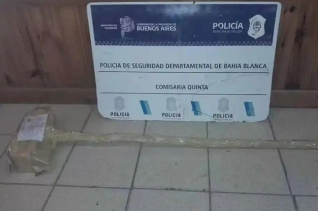 Bahía Blanca: entraron a robar a su vivienda, atacó a mazazos al delincuente y le desfiguró la cara