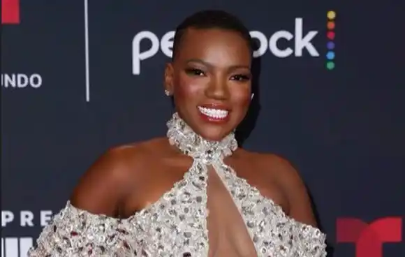 Famosos brillaron en la alfombra roja de los Latin Billboard