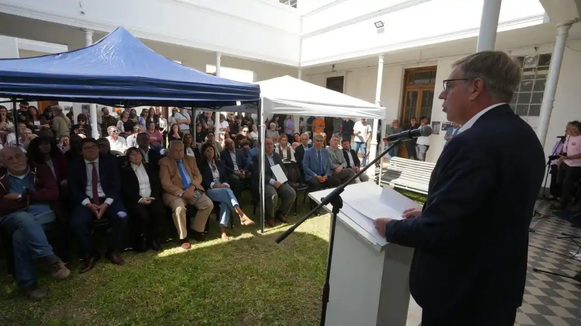 “Cada 24 de marzo nos increpa, nos reclama, nos moviliza para que la historia no se repita", dijo Emilio Jatón.